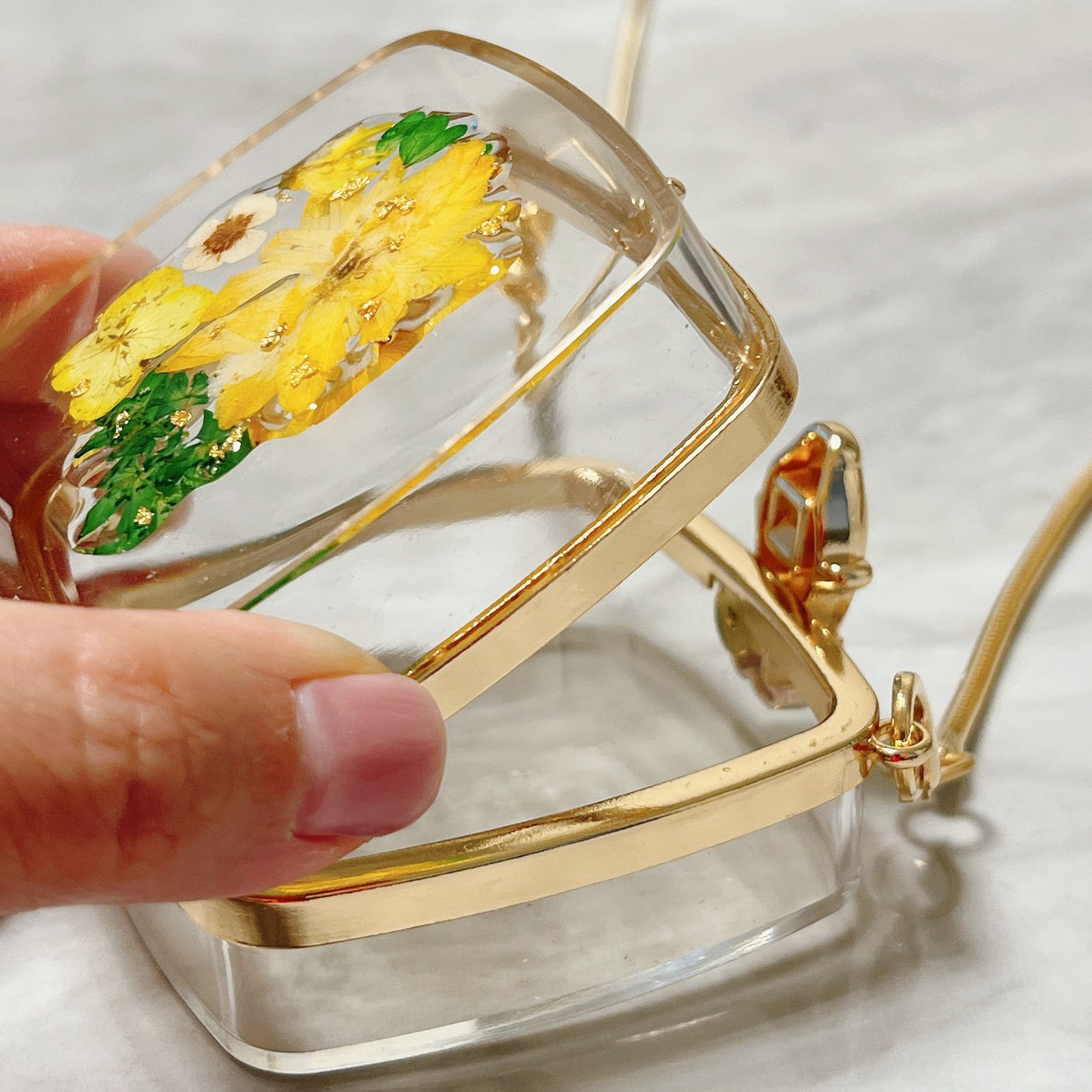 押花手袋(黃色) Pressed flower box with chain (yellow)